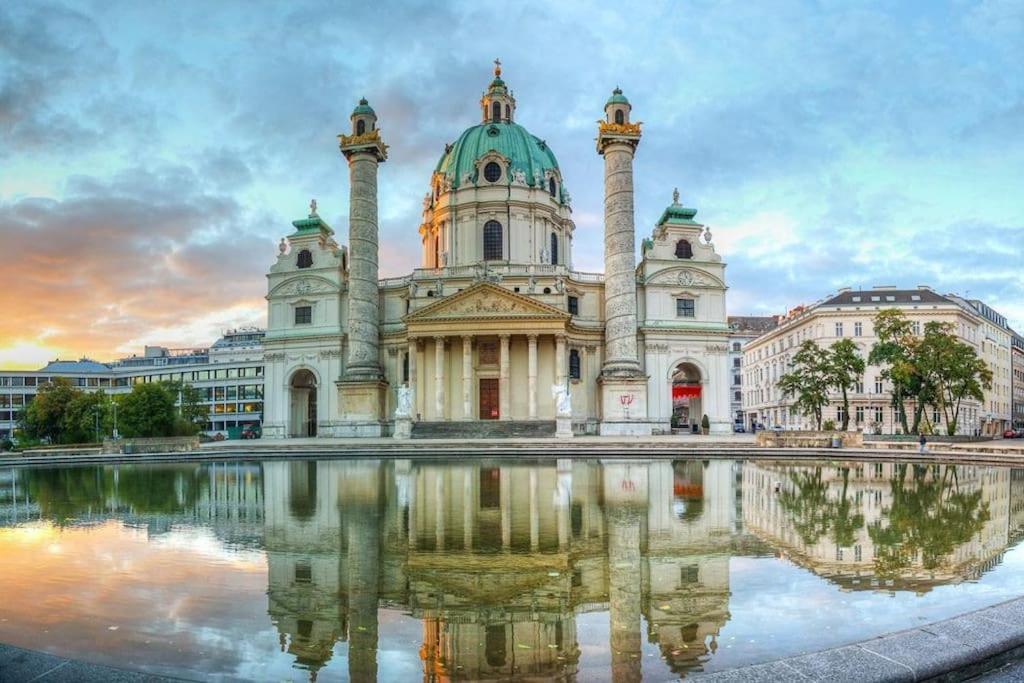 Luxuryloft - Direct Access To Shopping Street, U3 Station And Christmas Markets Apartment Wien